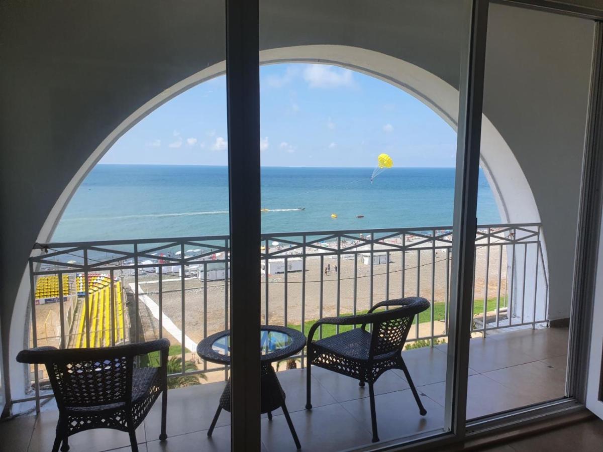 Apartment Magnolia Seaside Batumi Exteriör bild